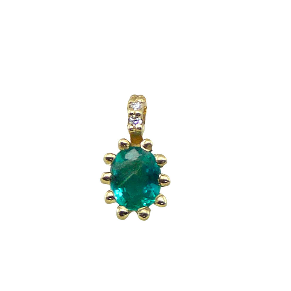 Colgante esmeralda oval y diamantes oro 18k