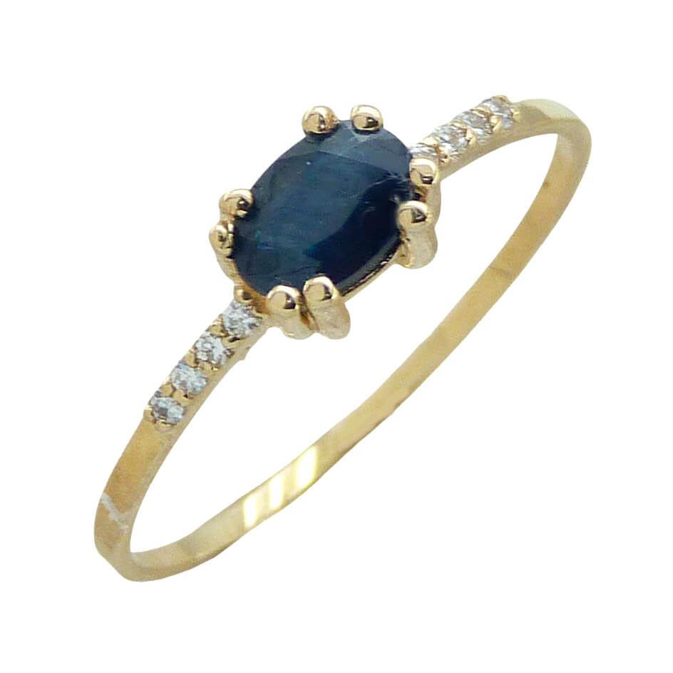 Sortija zafiro oval 8 garras y diamantes oro 18k