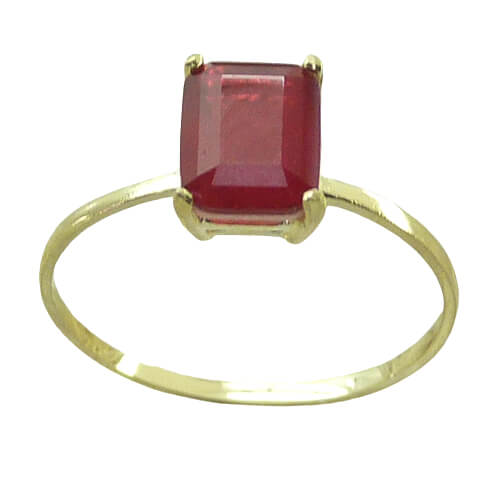 Anillo cuarzo rectangular color rubí oro 18k