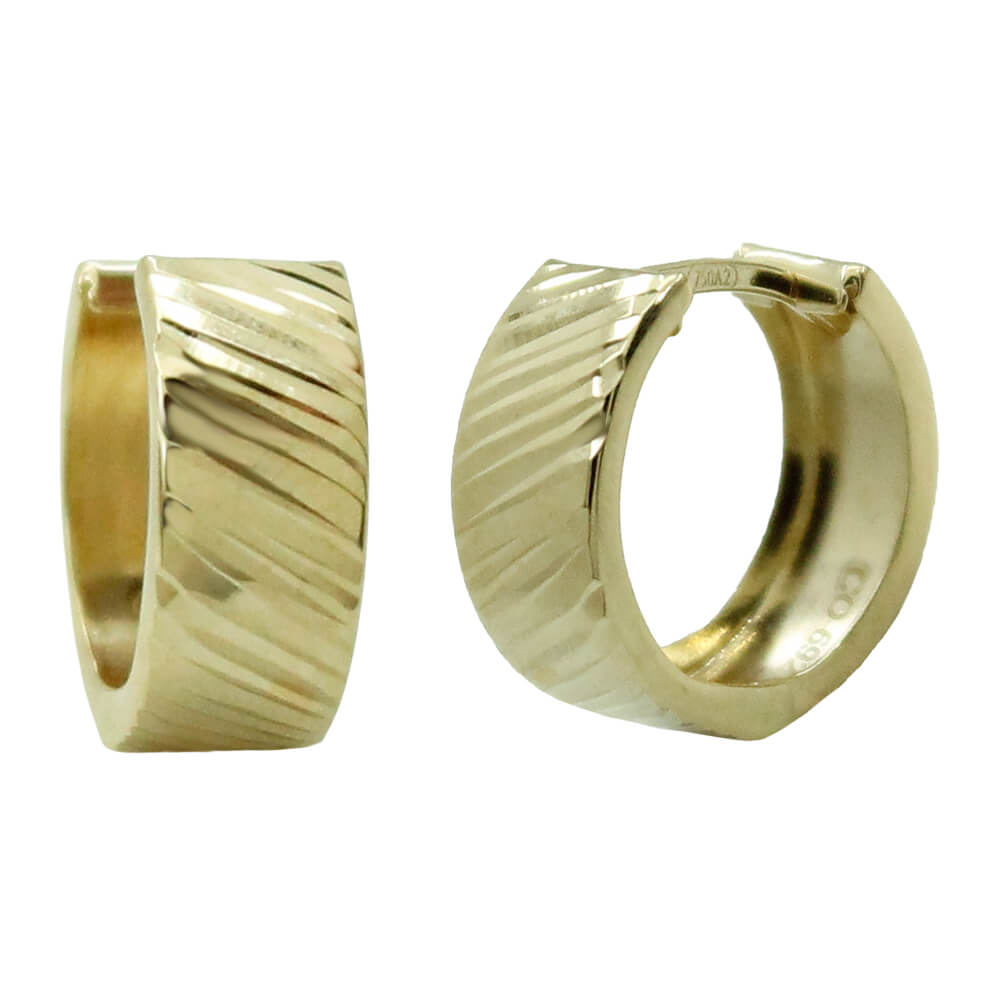 Aros huggies tallados brillo oro 18k