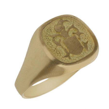 Sello cuadrado con escudo en oro de 18k