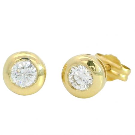 Pendientes chaton de 5mm.con diamante oro 18k