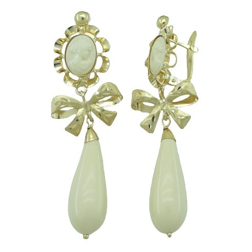 Pendientes arquillo y chupon color marfil en oro de 18k
