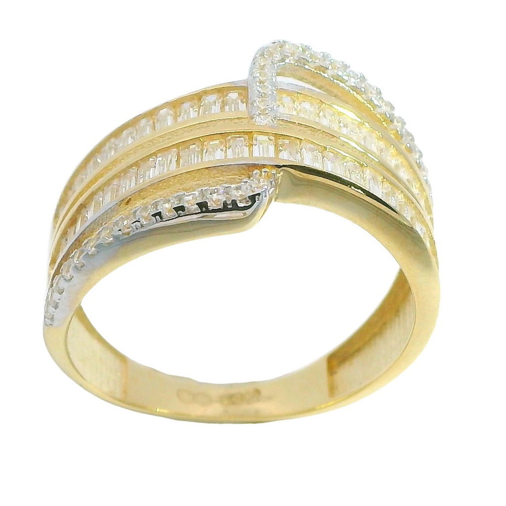 Anillo con bagues y circonitas en oro de 18k