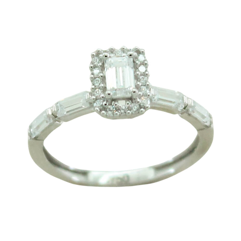 Anillo con circonitas talla baguet oro blanco 18k
